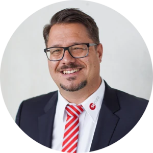 64771139f0c4f9e453a0f4a3 Secura Team Members 0000s 0003s 0000 FMF03565